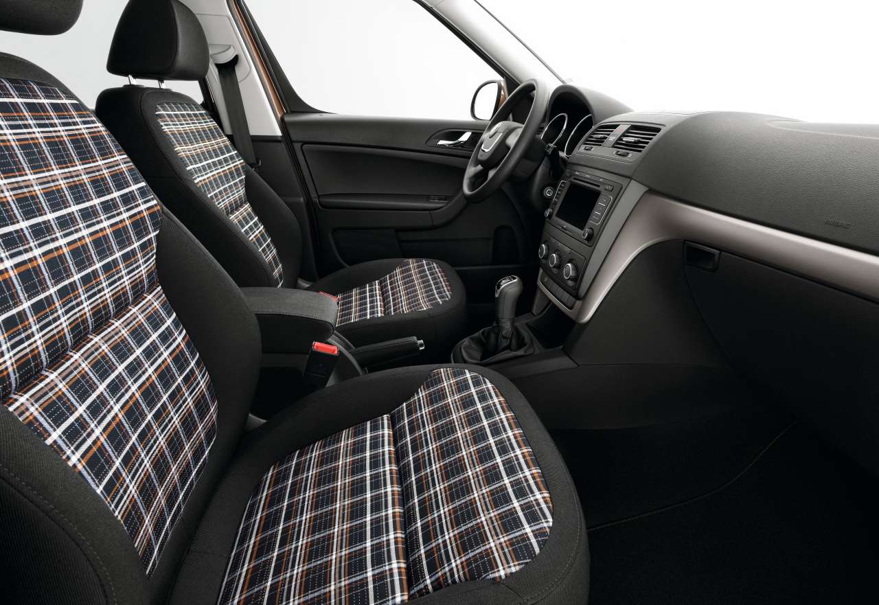 Расходные материалы для салона автомобиля: обзор и советы по выбору